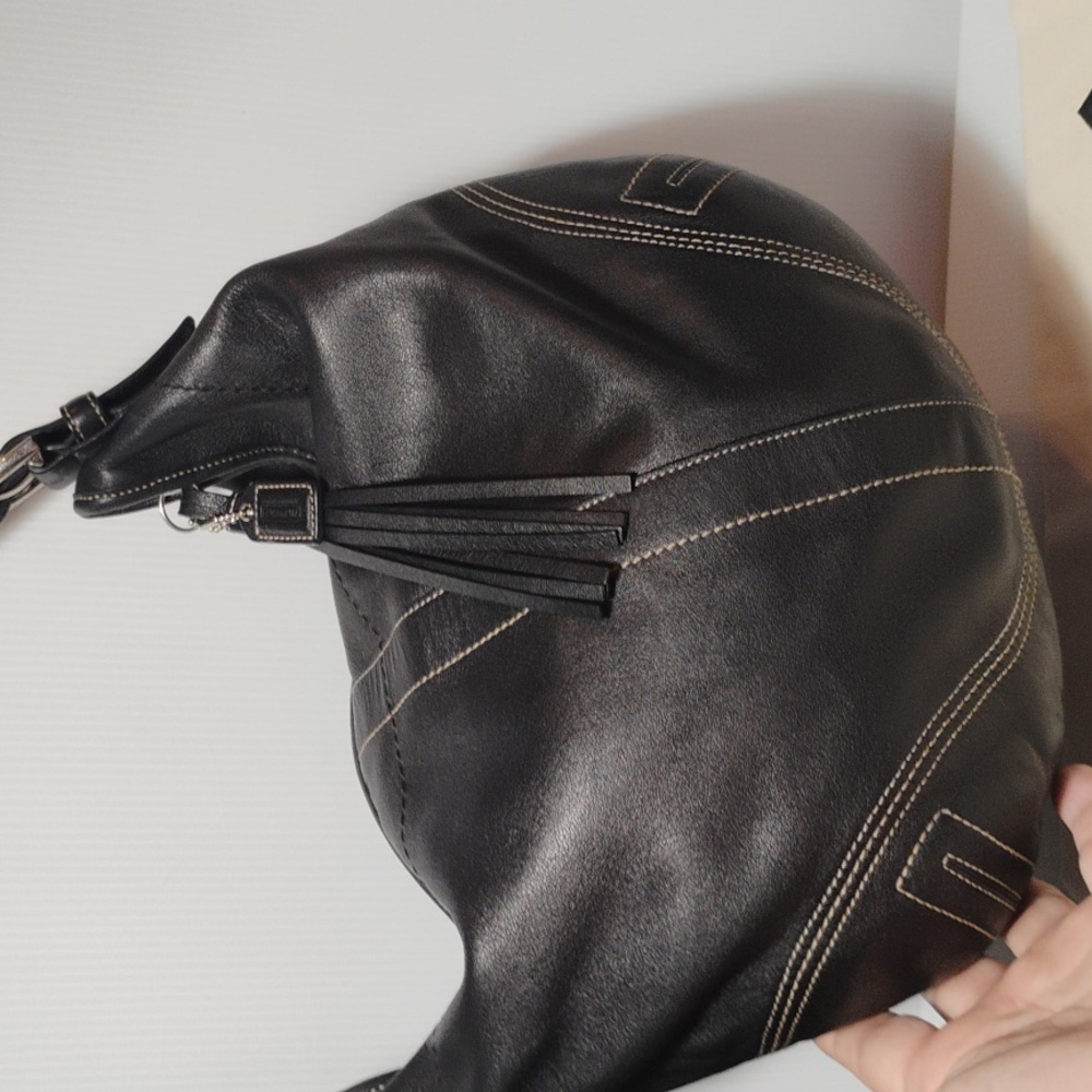 Vintage Coach Hobo Shoulder Bag Black Leather with Hangtag